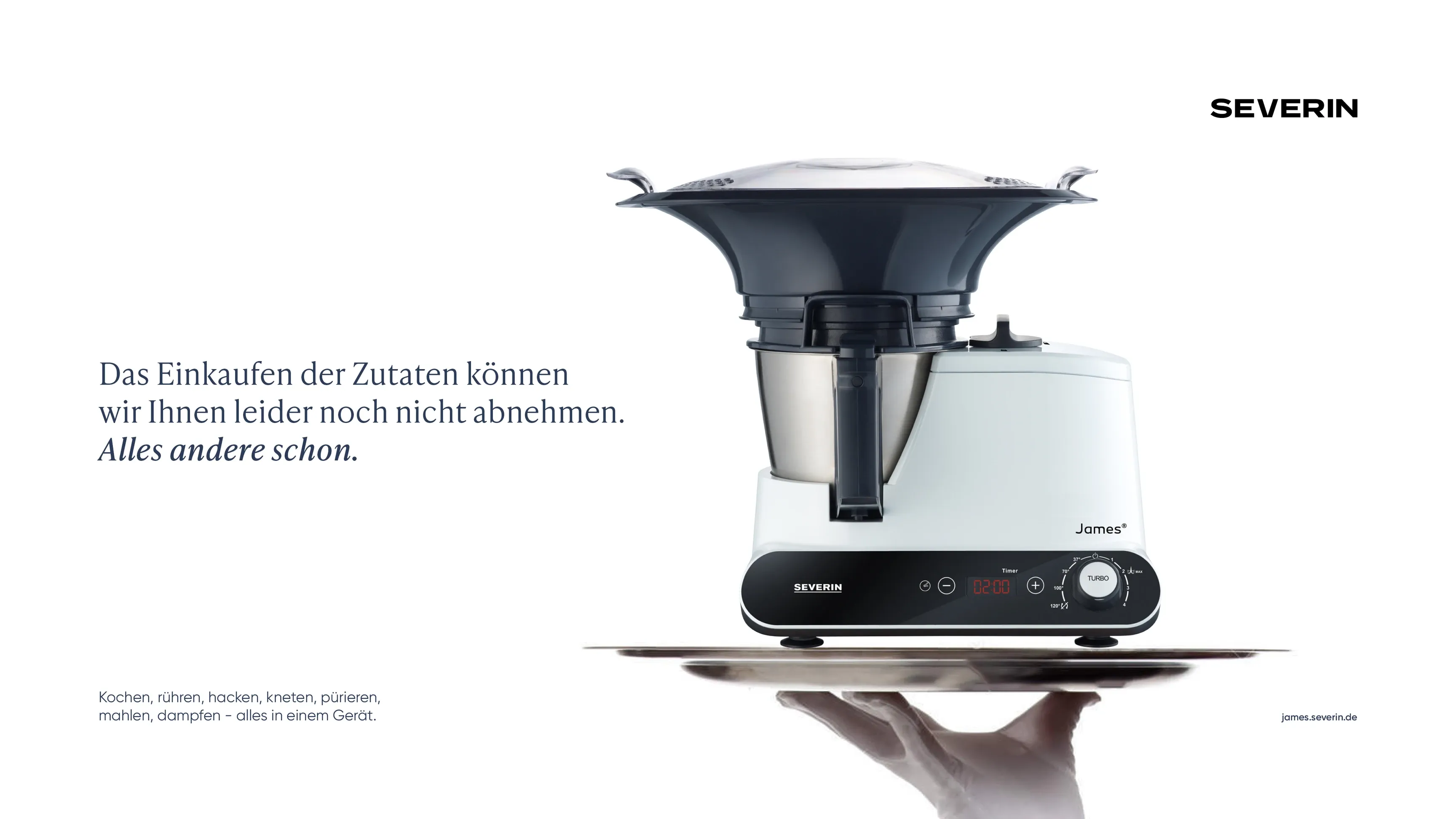 Werbung: SEVERIN Küchenmaschine James auf Tablett, Slogan „Alles andere schon“