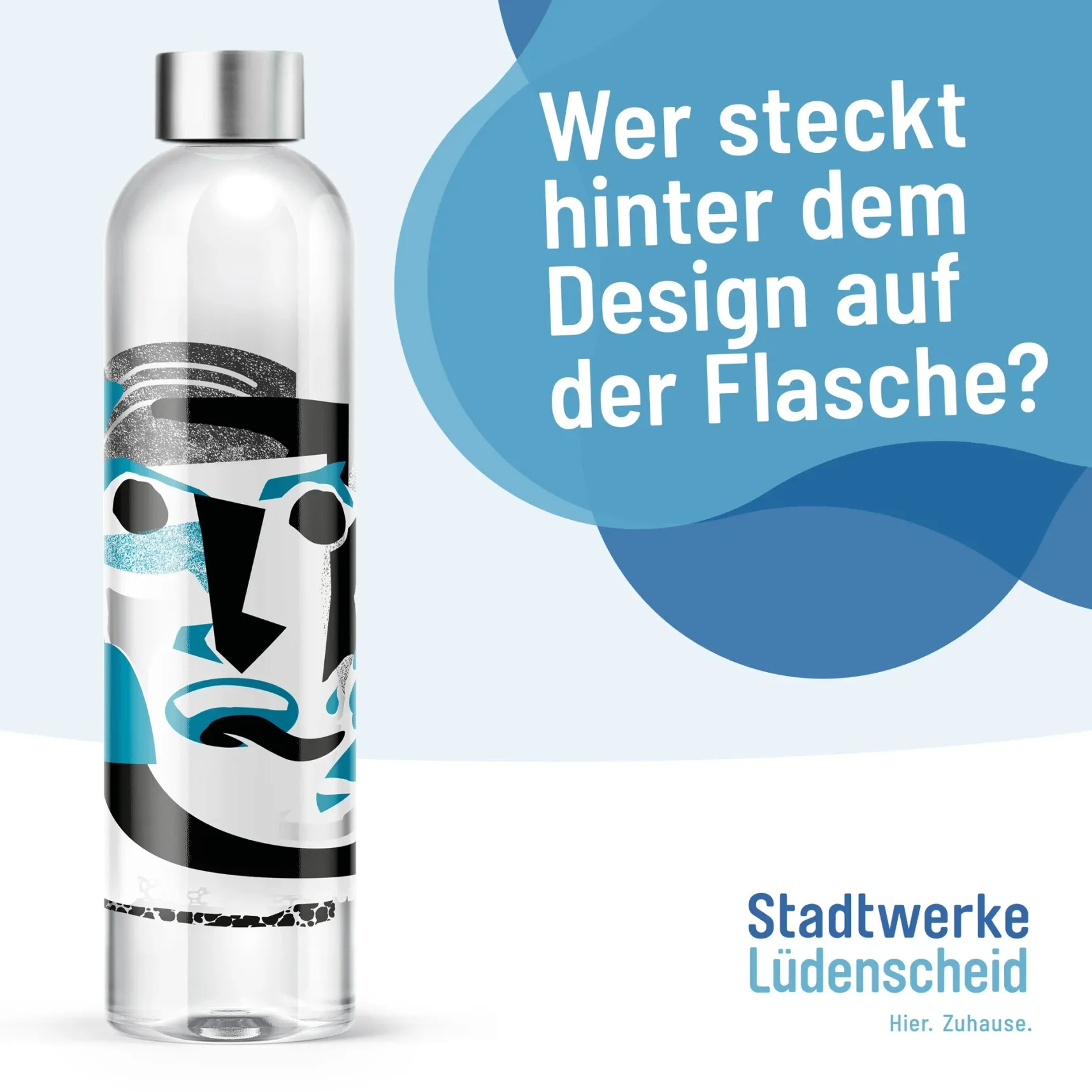 Glasflasche mit modernem Gesicht-Design neben Text „Wer steckt hinter dem Design auf der Flasche?“ und Logo der Stadtwerke Lüdenscheid.